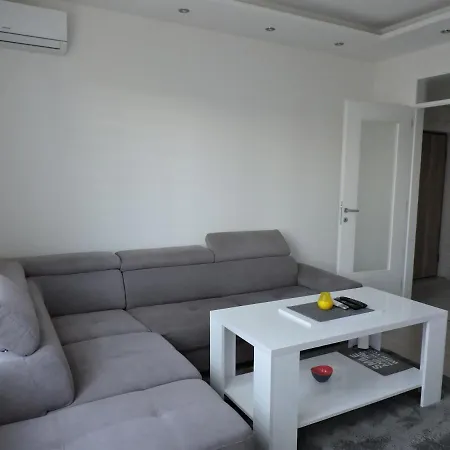 Center شقة *